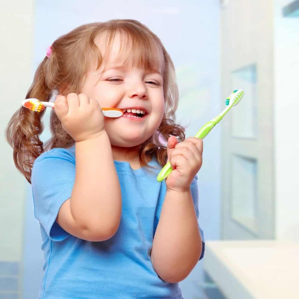 how to get toddler to brush teeth